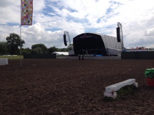 glastonbury mud